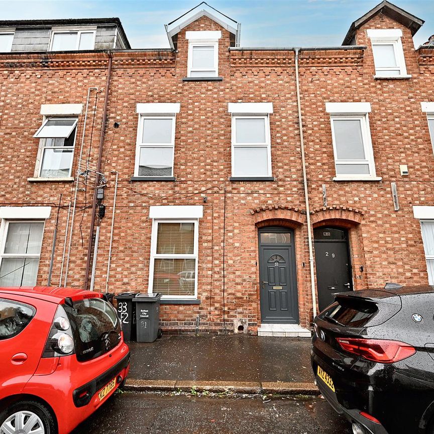 Room 2 31 Wellesley Avenue, Belfast, BT9 6DG - Photo 1