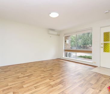 COMFORTABLE LIVING IN DESIRABLE LOCATION - Photo 3