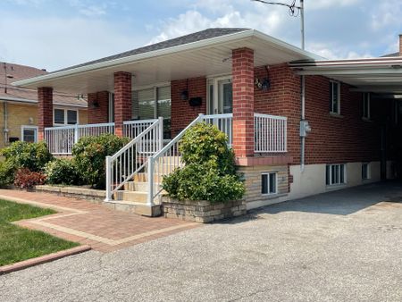 For Lease - 36 Arkley Crescent Unit# 1, Toronto, Ontario - Photo 4