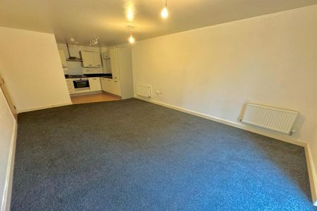 1 Bed Flat, Southampton, SO15 - Photo 2