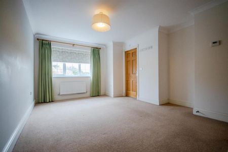 4 bedroom terraced house to rent - Photo 2
