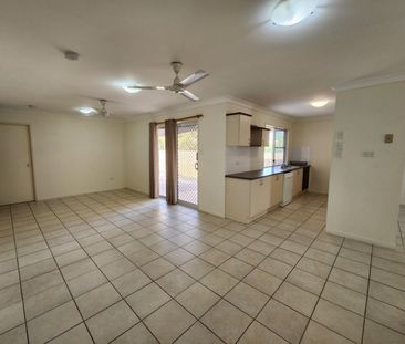 Charming Family Home in the Heart of Kirwan - Photo 3