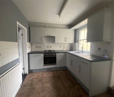 2 bedroom terraced house to rent - Photo 5
