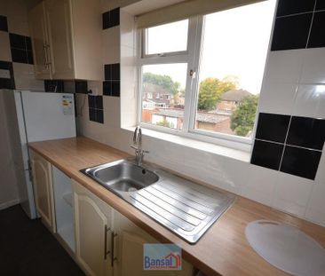2 bedroom maisonette to rent - Photo 6
