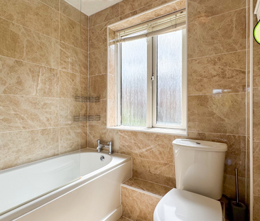 2 bed maisonette to rent in Ellison Way, Wokingham, RG40 2AB - Photo 6