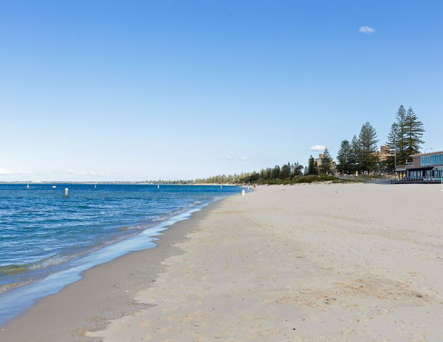 Beach Side Location! - Photo 1