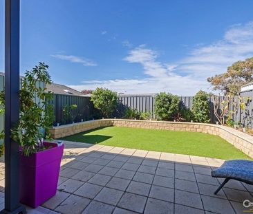 Three Bedroom Courtyard Home - Photo 1