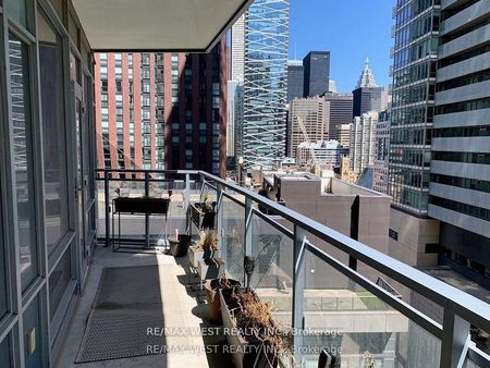 For Lease - 21 Widmer Street Unit# 1209, Toronto, Ontario - Photo 5