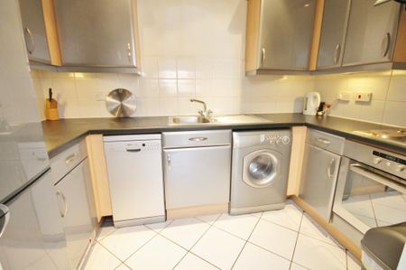 2 bedroom apartment to rent - Photo 5