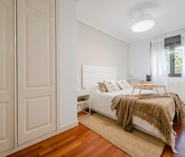 Calle de Ana de Austria, Madrid, Community of Madrid 28050 - Photo 6