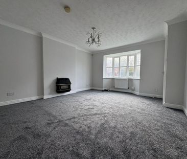 3 bedroom end of terrace house to rent - Photo 1