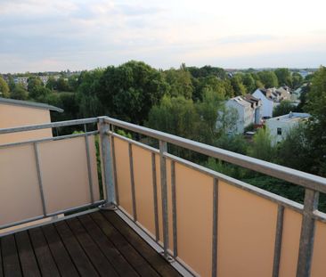 TOP Whg. im DG - frei ab 1.3.25 - Laminat - großer Balkon** - Photo 1