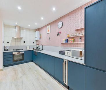 3 bedroom flat to rent - Photo 5