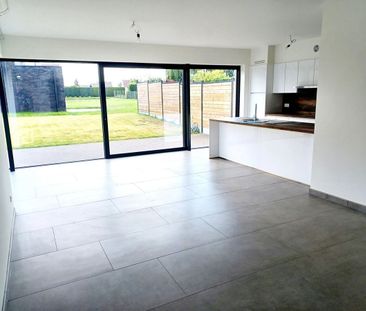 Huis te huur in Tollembeek voor € 1.300 met 3 slaapkamers - Photo 1