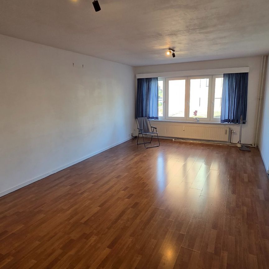 Gerenoveerd appartement met 2 slaapkamers, terras en garagebox te huur in Heverlee - Photo 1