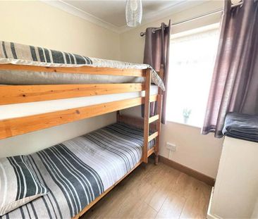 4 bedroom semi-detached house to rent - Photo 4