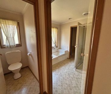 3 Bedroom Villa inside McKinnon School Zone - Photo 5