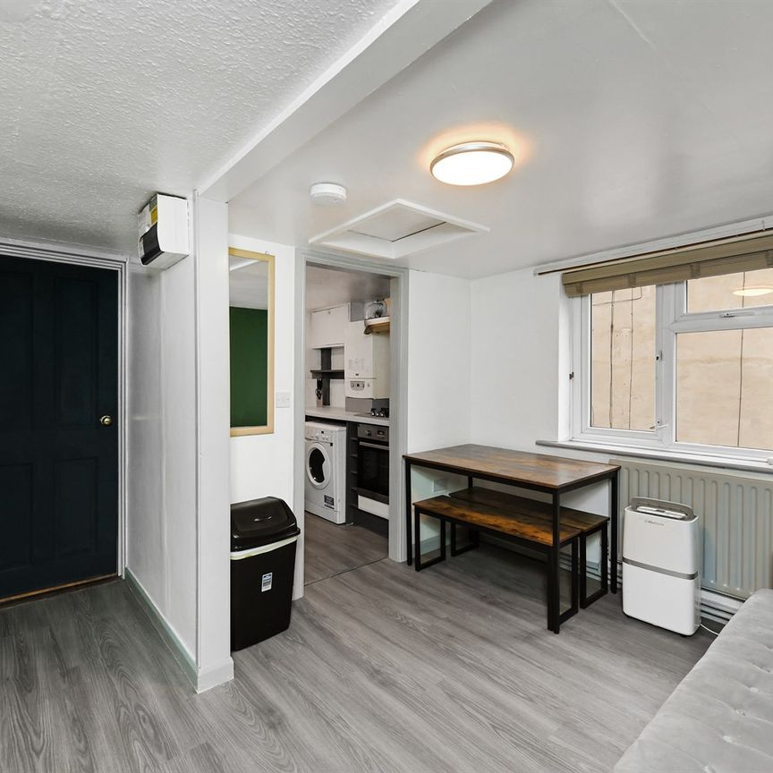 North Sherwood Street, NG1 - Photo 1