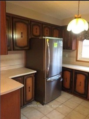 For Lease - 167 Silverstone Drive, Toronto, Ontario - Photo 1