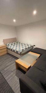 Studio Flat, Manchester, M14 - Photo 4