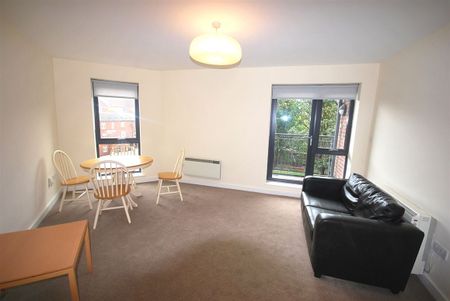 Gloucester Square, Railway Street, Mountjoy Square, Dublin 1 - Photo 2