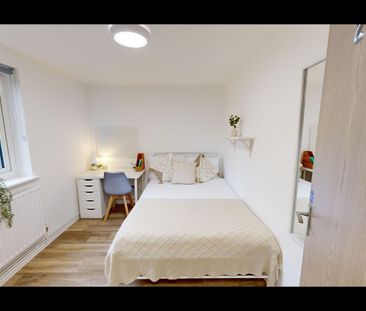 Room in a Shared Flat, Russell St, NG7 - Photo 1