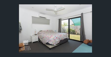 Modern Family Home - Photo 2