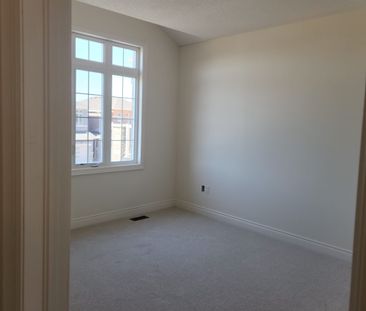 For Lease - 172 Bloomfield Crescent, Cambridge, Ontario - Photo 4