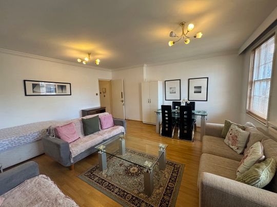 Large One Bedroom - Photo 1