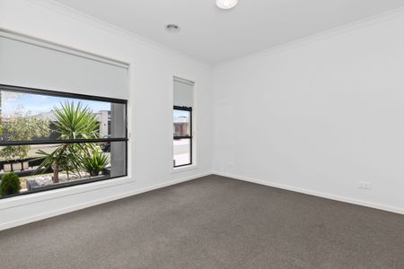 Spacious 3 Bedroom Home in Kalkallo - Photo 3