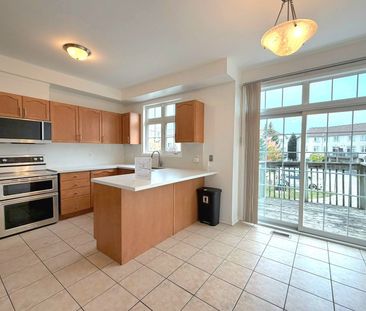 For Lease - 10 Post Oak Drive Unit# 19, Richmond Hill, Ontario - Photo 1
