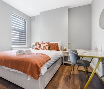 3 Bed Flat, Tresco Rd, SE15 - Photo 6