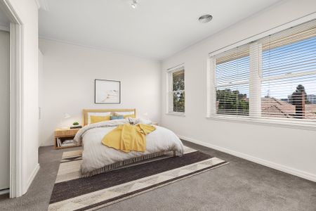 Thinking of selling? Contact our agent - Photo 4