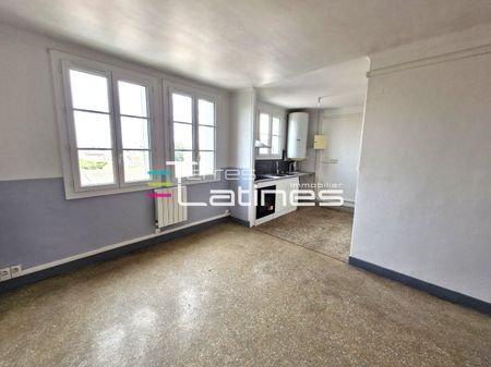 Location Appartement 4 pièces 59m² NIMES 30000 - Photo 3