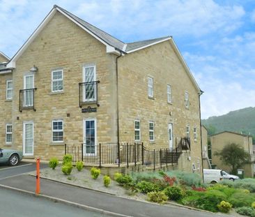 2 bedroom Flat To Let - Photo 4