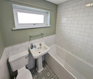 2 bedroom semi-detached house to rent - Photo 4