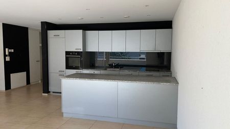 2.5 Zimmer, 72 m², 2. Stock - Foto 2
