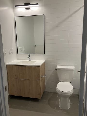 For Lease - 25 Nicholas Avenue Unit# 209, Toronto, Ontario - Photo 3