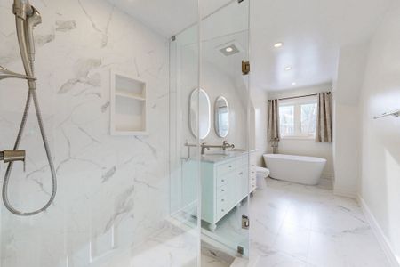 For Lease - 70 Earl Stewart Drive, Aurora, Ontario - Photo 2