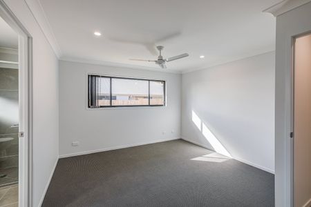 Brand New Family Home! - Photo 3