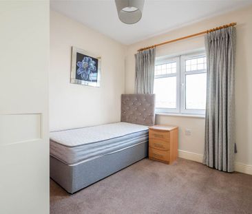 53 Whateley Place, Kilmacud, Blackrock, County Dublin - Photo 4