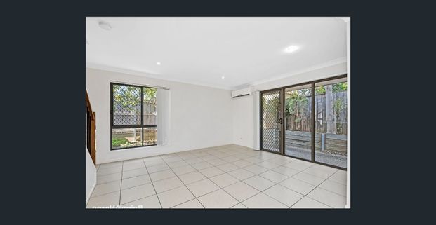 Stunning Modern 3-Bedroom Townhouse – Prime Calamvale Location! - Photo 1