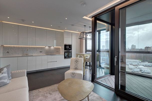 Charles Clowes Walk, London, SW11 - Photo 1