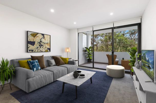 Beautiful Two-Bedroom Apartment in Sought-After Waterside Complex - Photo 1