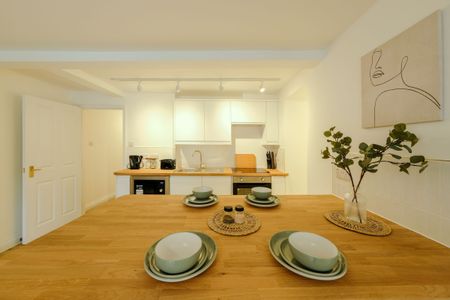 2 Bedroom Home – Medium Let - Photo 3