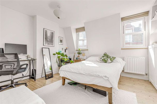 Stonells Road, London, SW11 6HQ - Photo 1