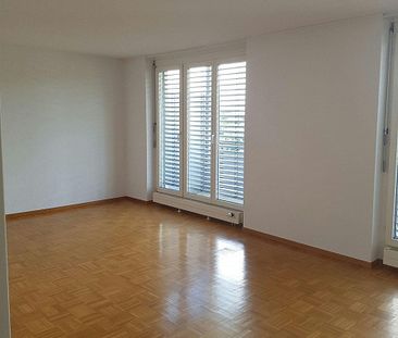 Helle 4.5-Zimmer-Wohnung mit Wintergarten im beliebten Breitequartier! - Photo 1