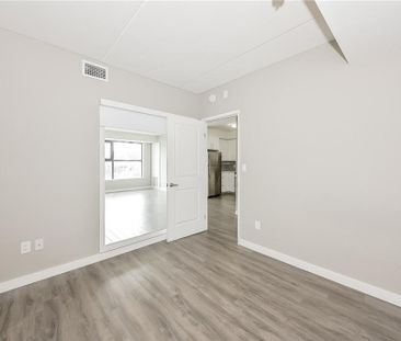 1291 Gordon St, Guelph - Photo 2