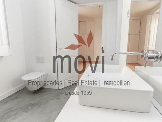 2 room luxury Apartment for rent in Cascais, Portugal - Photo 1