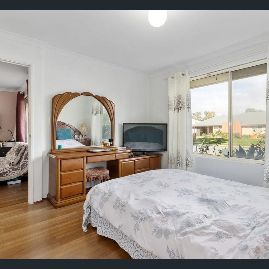 Modern & Stylish Rental Property in Middle Swan - Don't Miss Out! - Photo 1